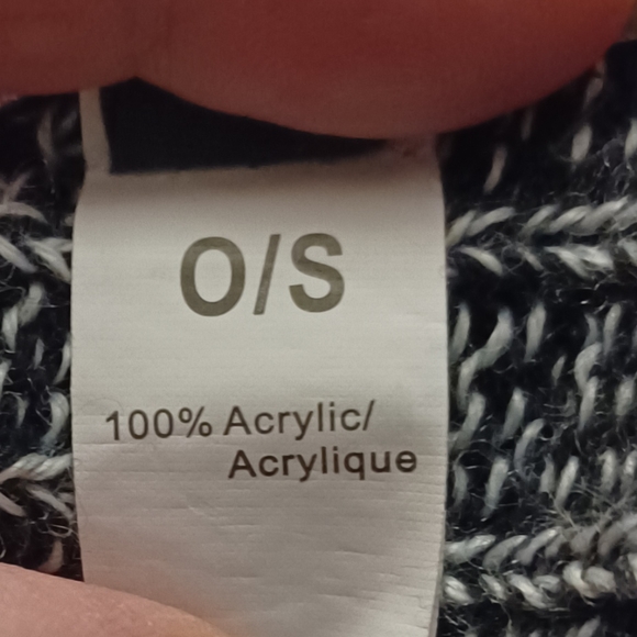 4/$30 Black & White Knit Leg Warmers - Small - Picture 4 of 4